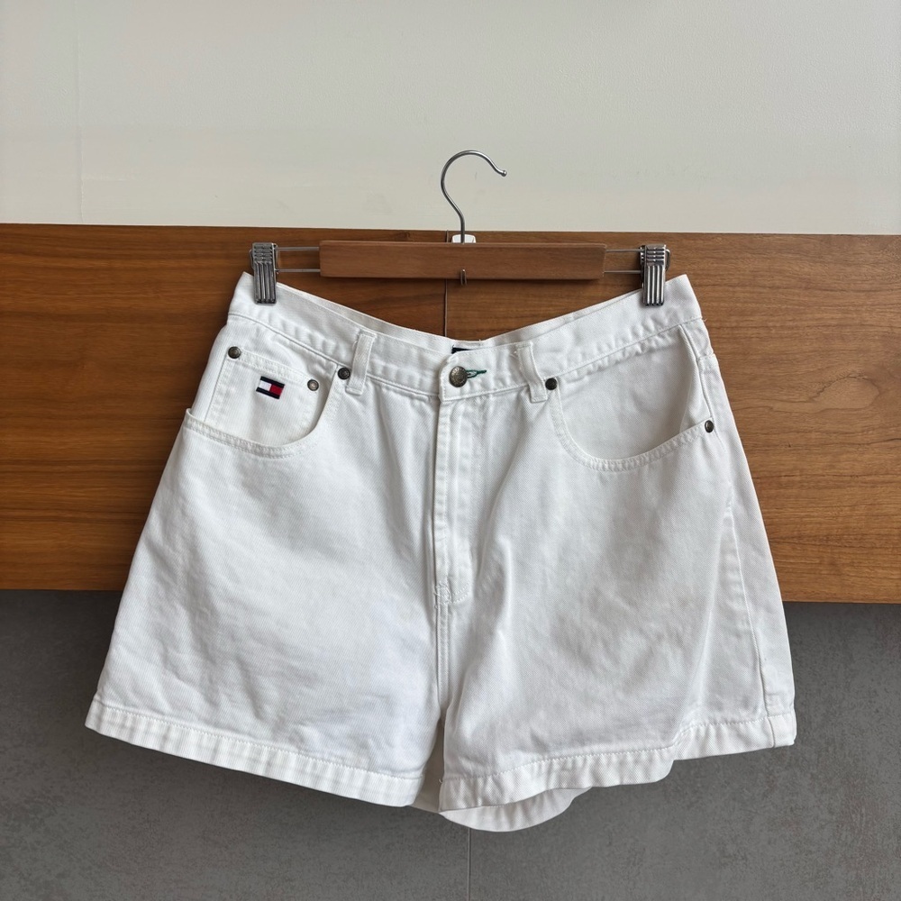 Vintage Tommy Hilfiger Women’s Y2K White Jean Shorts, Size 14
